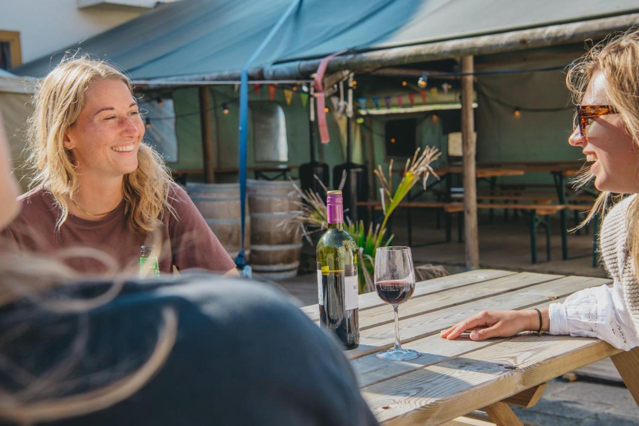 Family & Surfhostel Petten Exterior foto